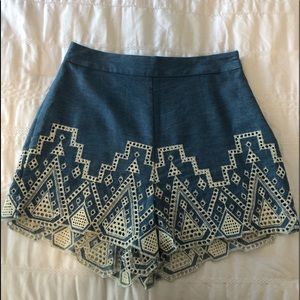 High waisted Gianni Bini shorts